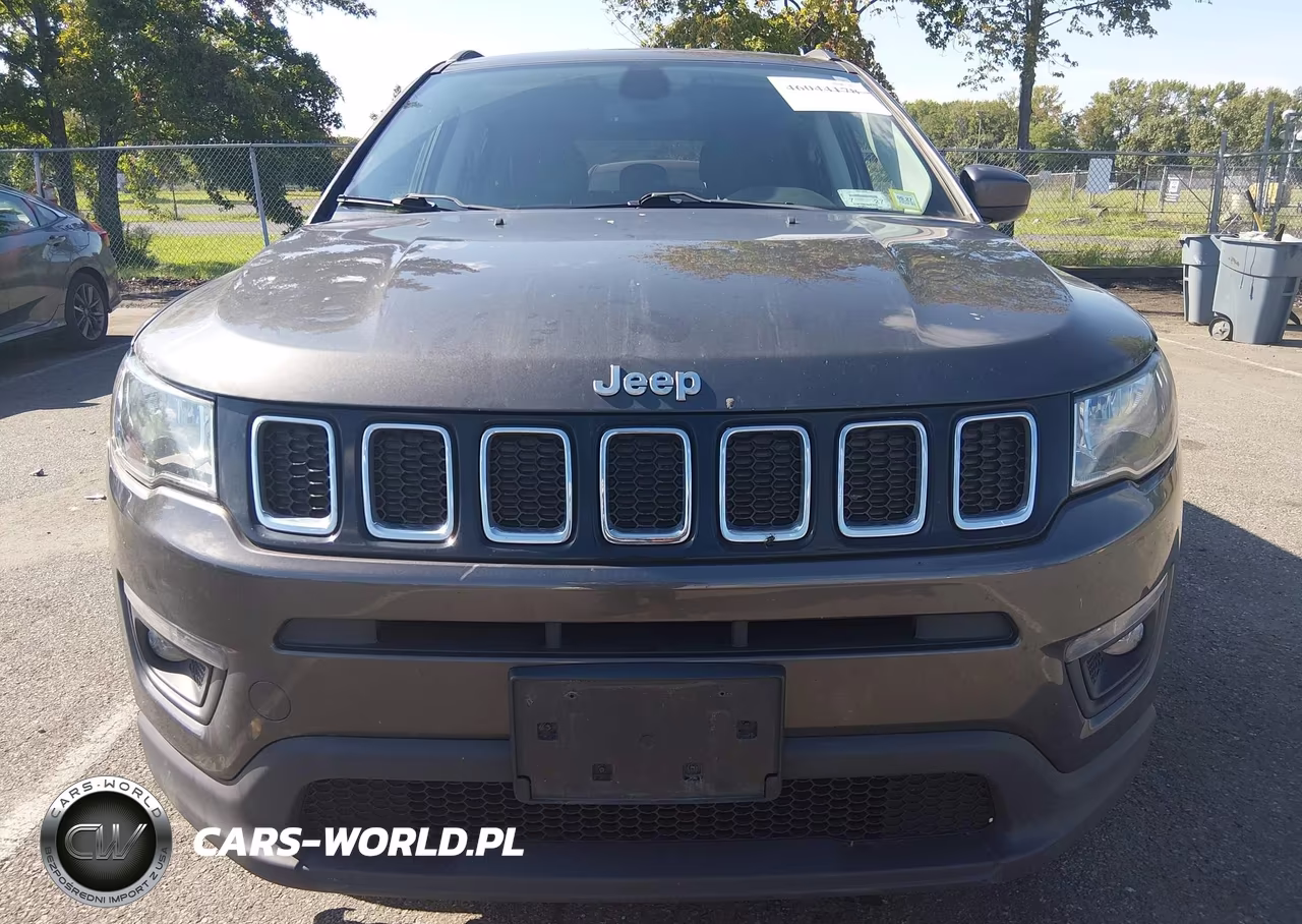 2018 Jeep Compass Latitude 4X4 VIN:3C4NJDBB6JT454640 - 12