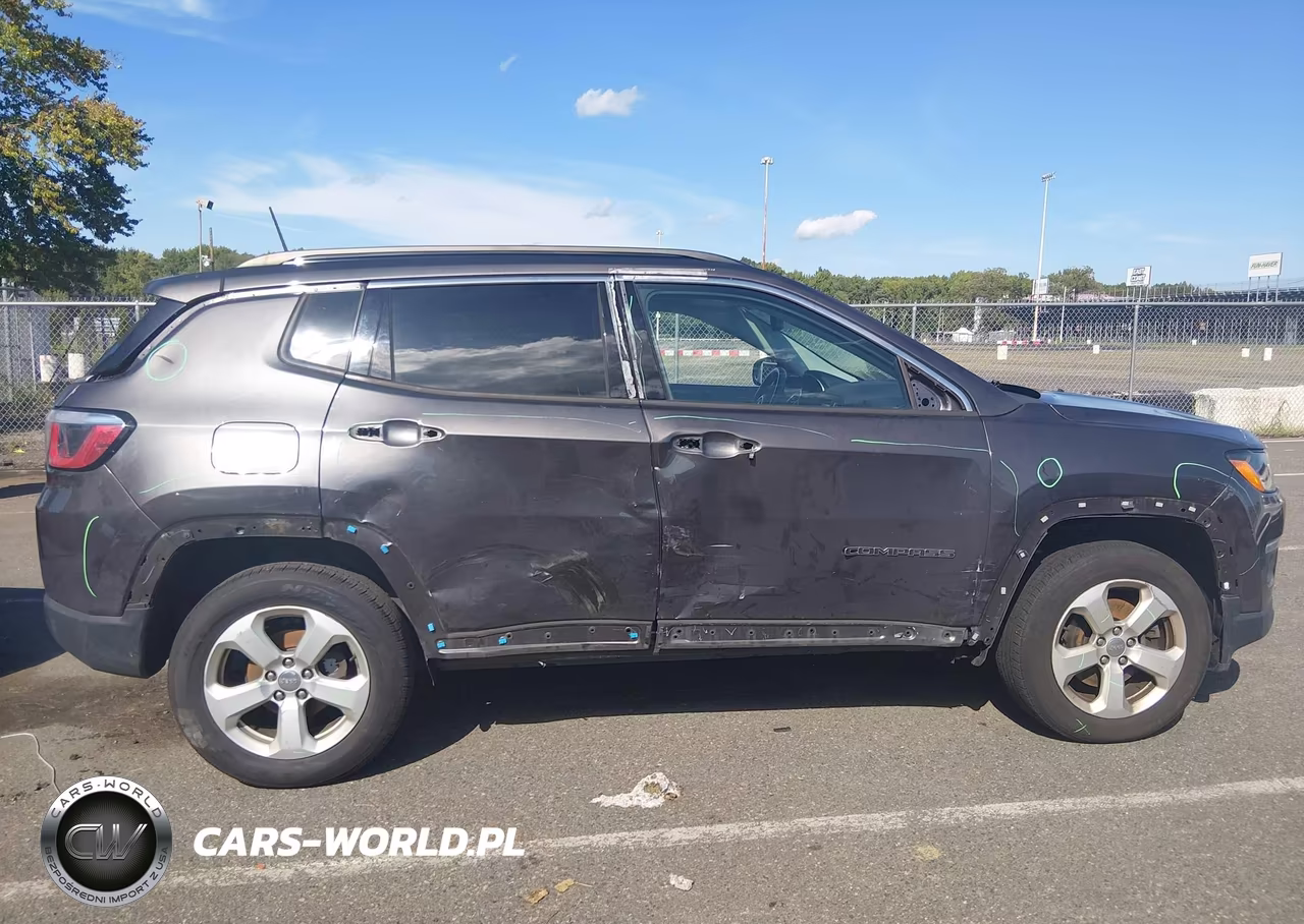 2018 Jeep Compass Latitude 4X4 VIN:3C4NJDBB6JT454640 - 6
