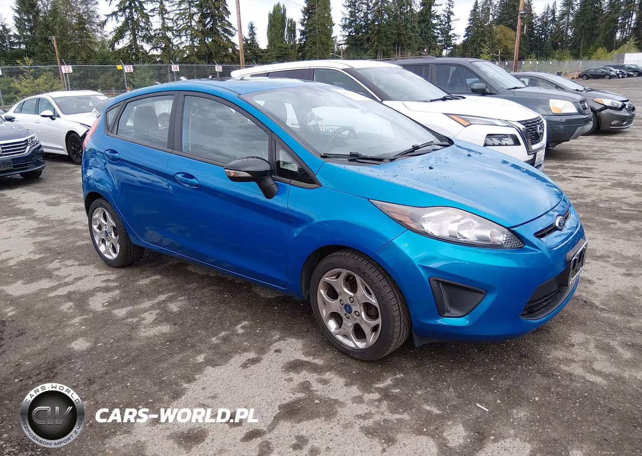 2013 Ford Fiesta Titanium – zdjęcie 1 z 16