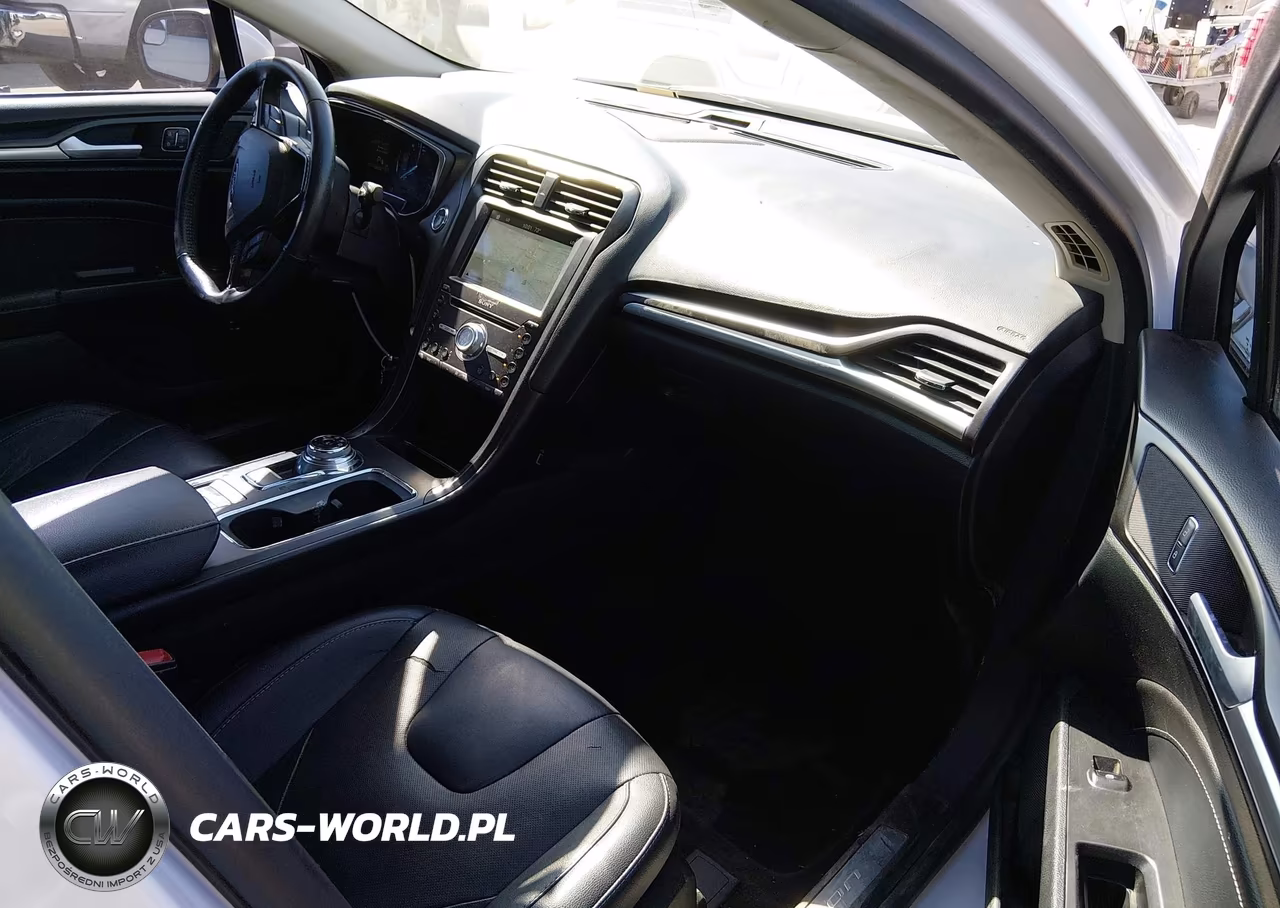 2018 Ford Fusion Energi Platinum-Titanium VIN:3FA6P0SU9JR186943 - 5