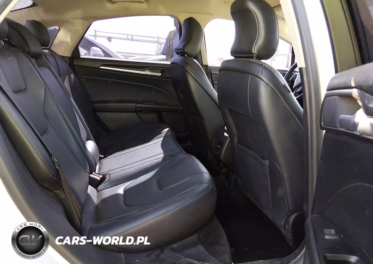 2018 Ford Fusion Energi Platinum-Titanium VIN:3FA6P0SU9JR186943 - 8