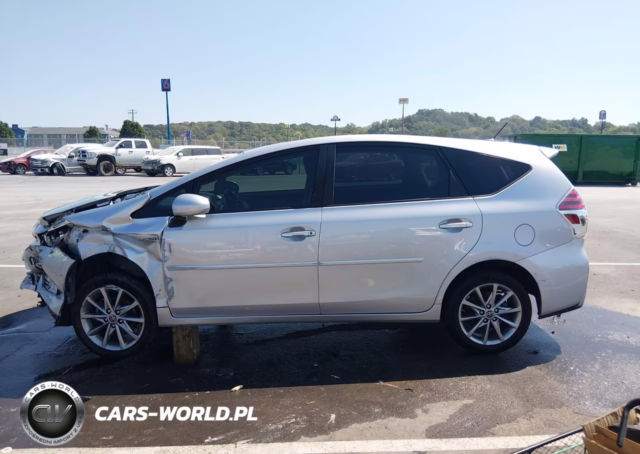 2015 Toyota Prius V Five VIN:JTDZN3EU4FJ038002 - 14