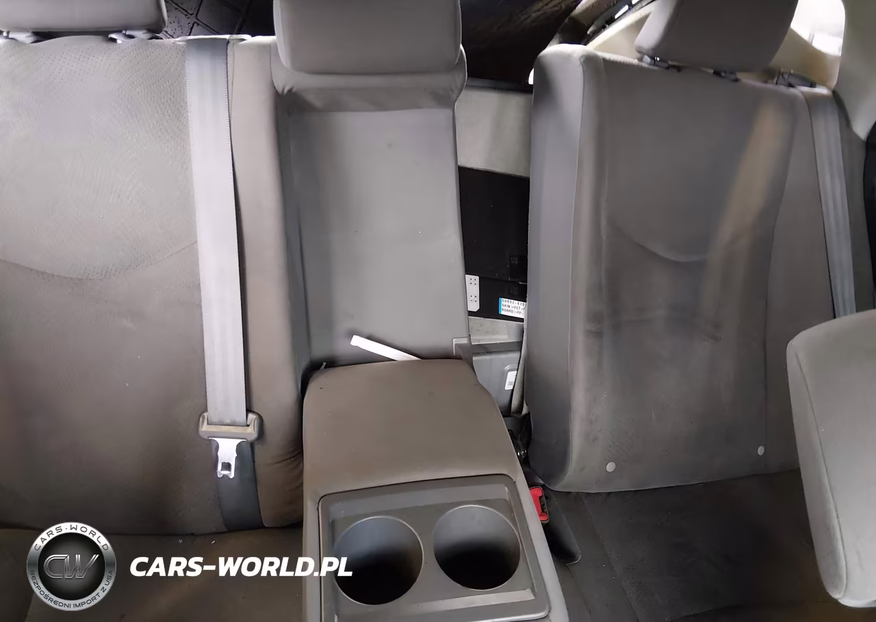 2015 Toyota Prius Five-Four-Persona Series Special Edition-Three-Two VIN:JTDKN3DU8F1872535 - 8