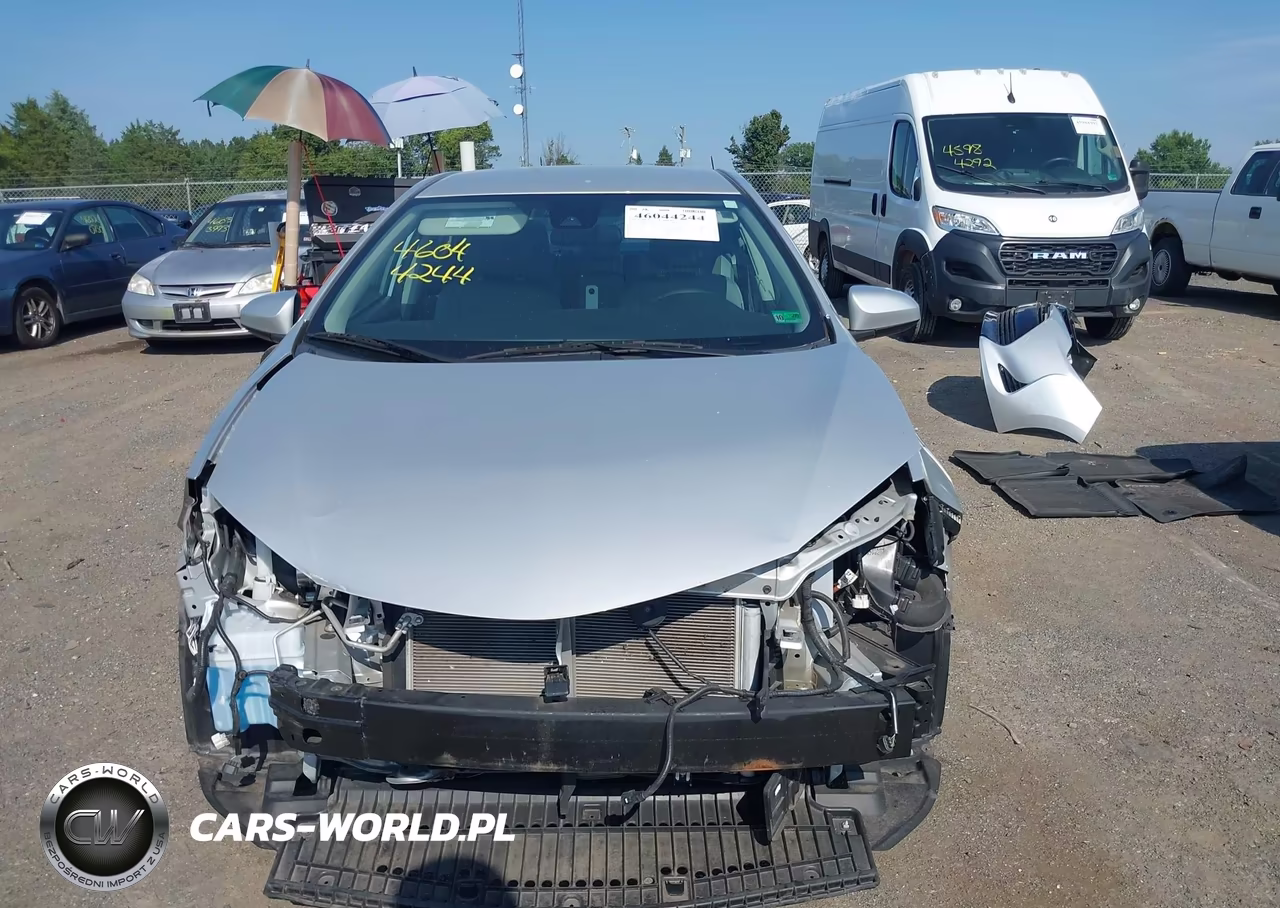 2017 Toyota Corolla Le VIN:2T1BURHE9HC963613 - 13