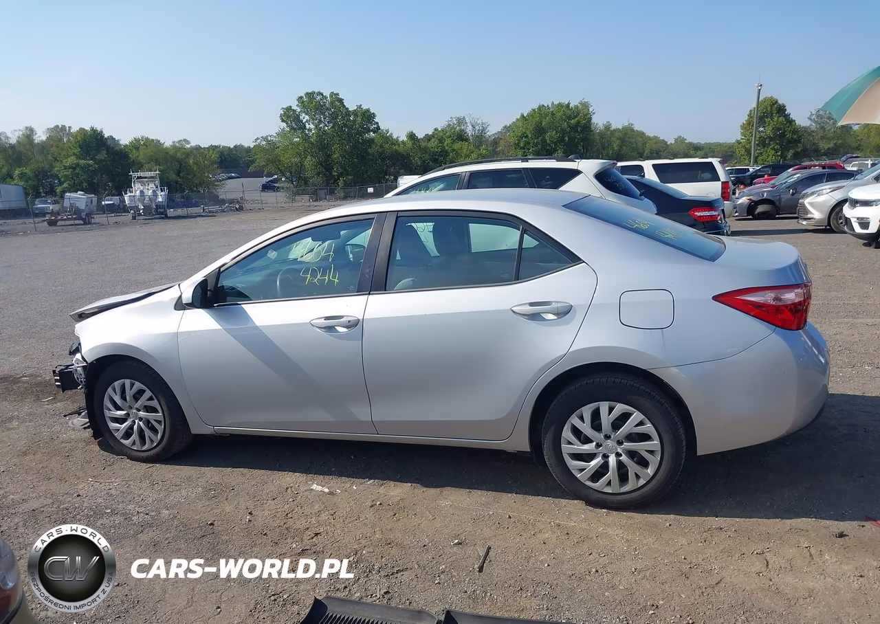 2017 Toyota Corolla Le VIN:2T1BURHE9HC963613 - 15