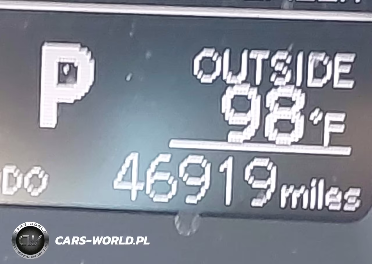 2017 Toyota Corolla Le VIN:2T1BURHE9HC963613 - 16