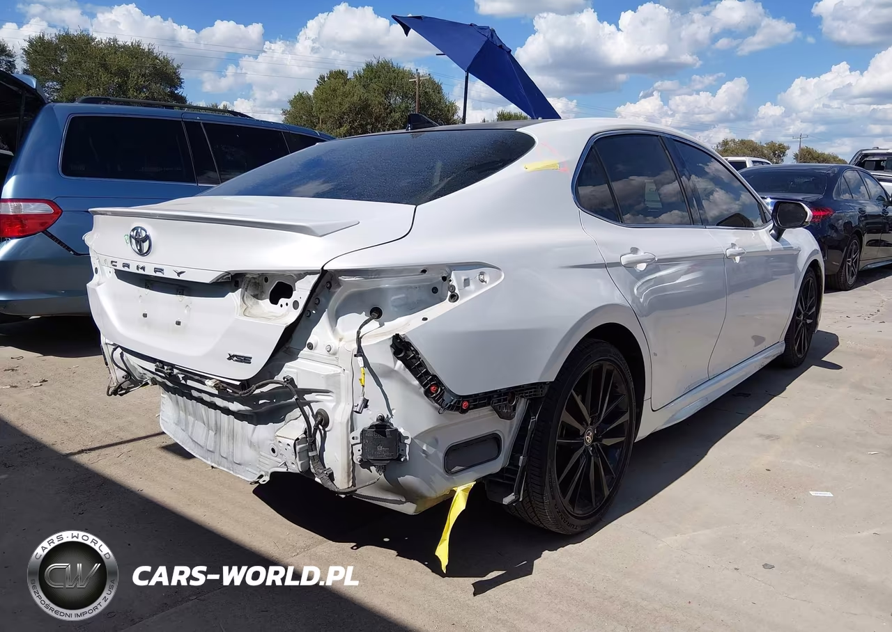 2021 Toyota Camry Xse VIN:4T1K61AK0MU525017 - 4