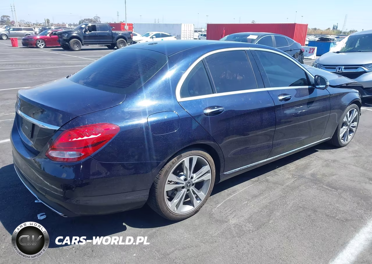 2018 Mercedes-Benz C 300 VIN:55SWF4JB0JU241865 - 4