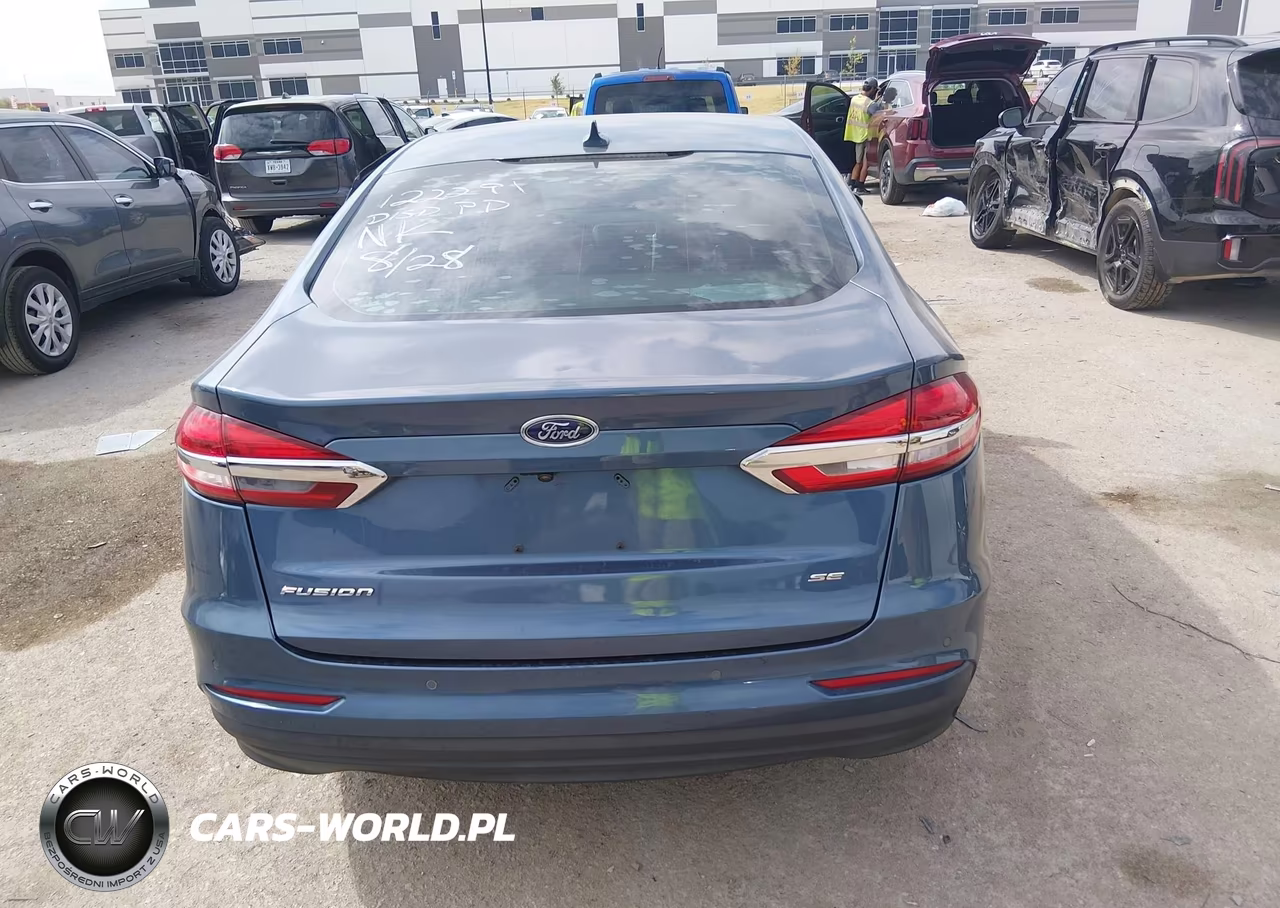 2019 Ford Fusion Se VIN:3FA6P0H73KR218904 - 16