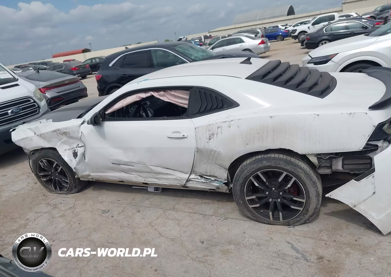 2014 Chevrolet Camaro 1Ls VIN:2G1FE1E32E9186599 - 13
