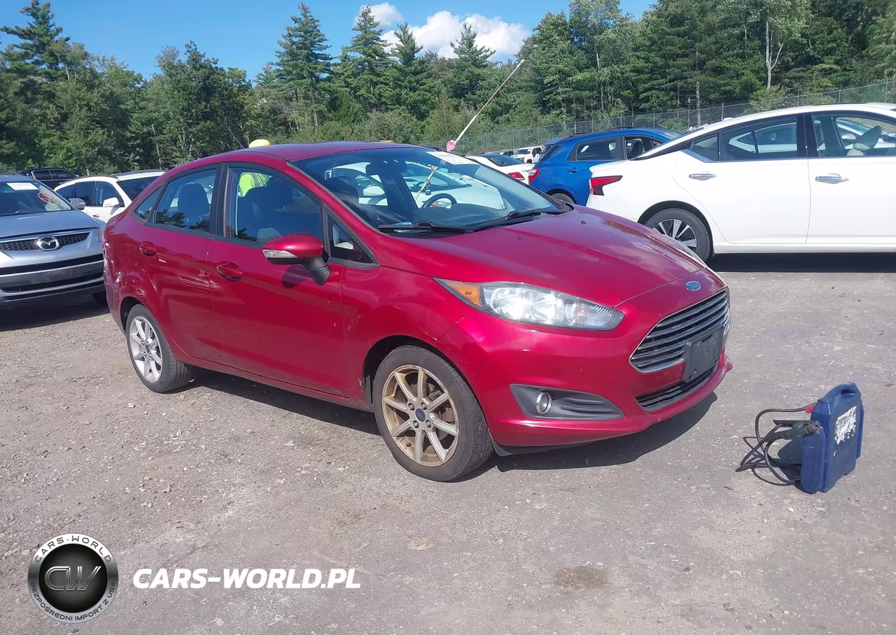 2015 Ford Fiesta Se VIN:3FADP4BJ7FM196699 - 1