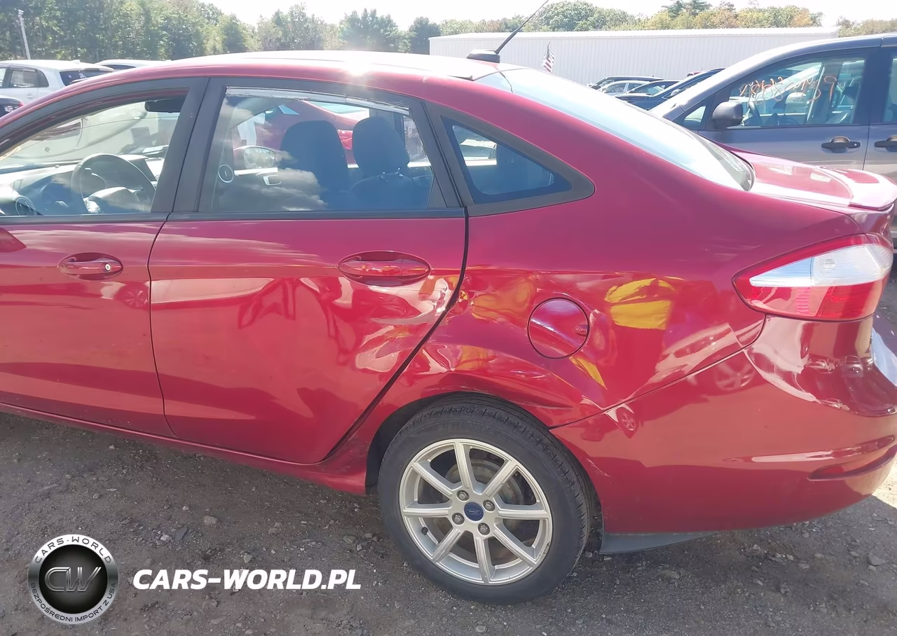 2015 Ford Fiesta Se VIN:3FADP4BJ7FM196699 - 13