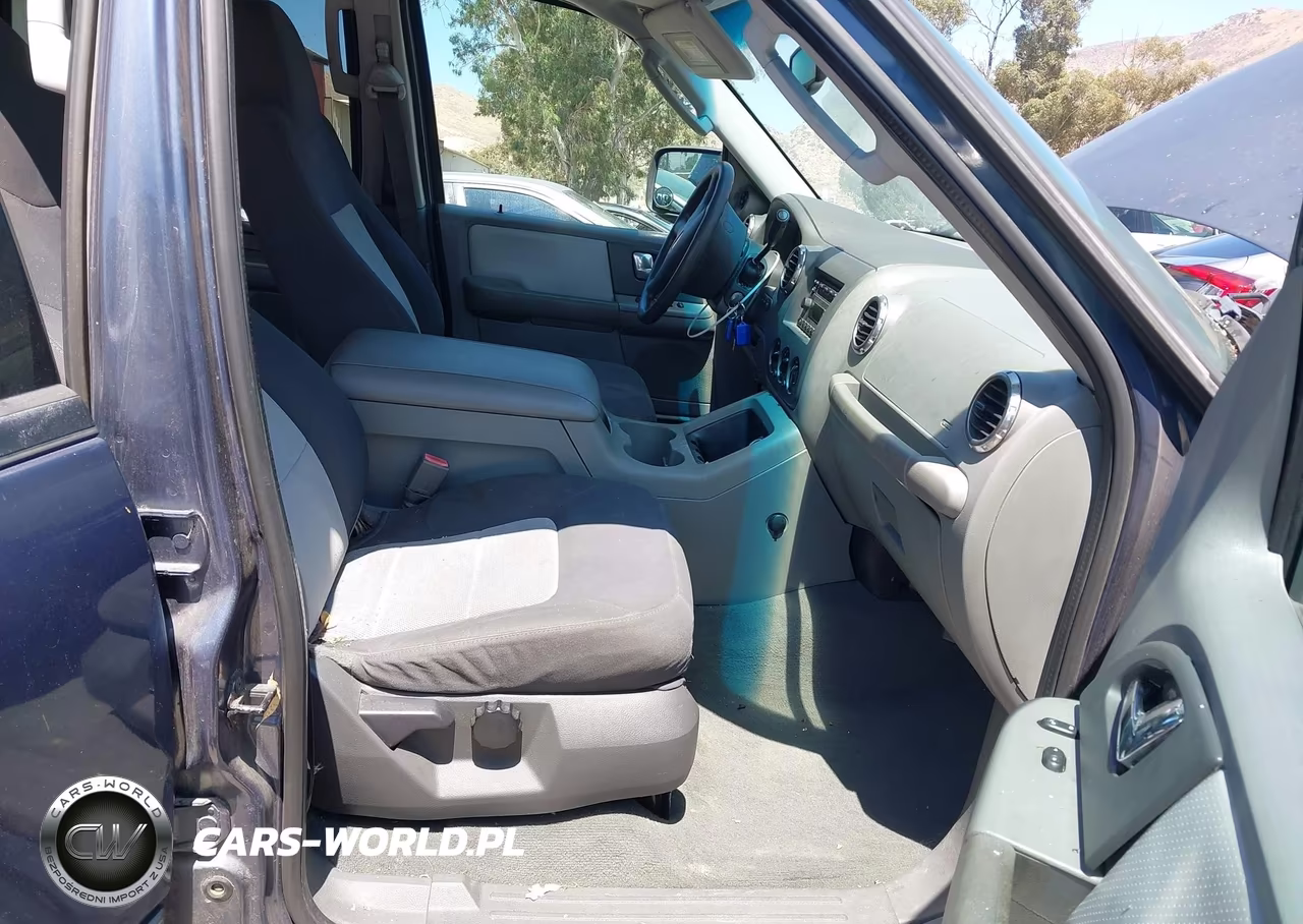 2004 Ford Expedition Xlt VIN:1FMRU15W04LB81907 - 5