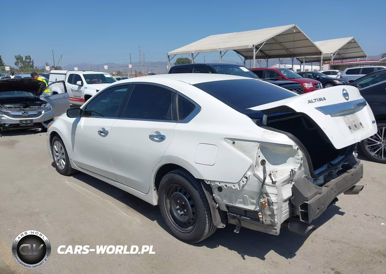 2014 Nissan Altima 2.5 S VIN:1N4AL3AP4EN208410 - 3