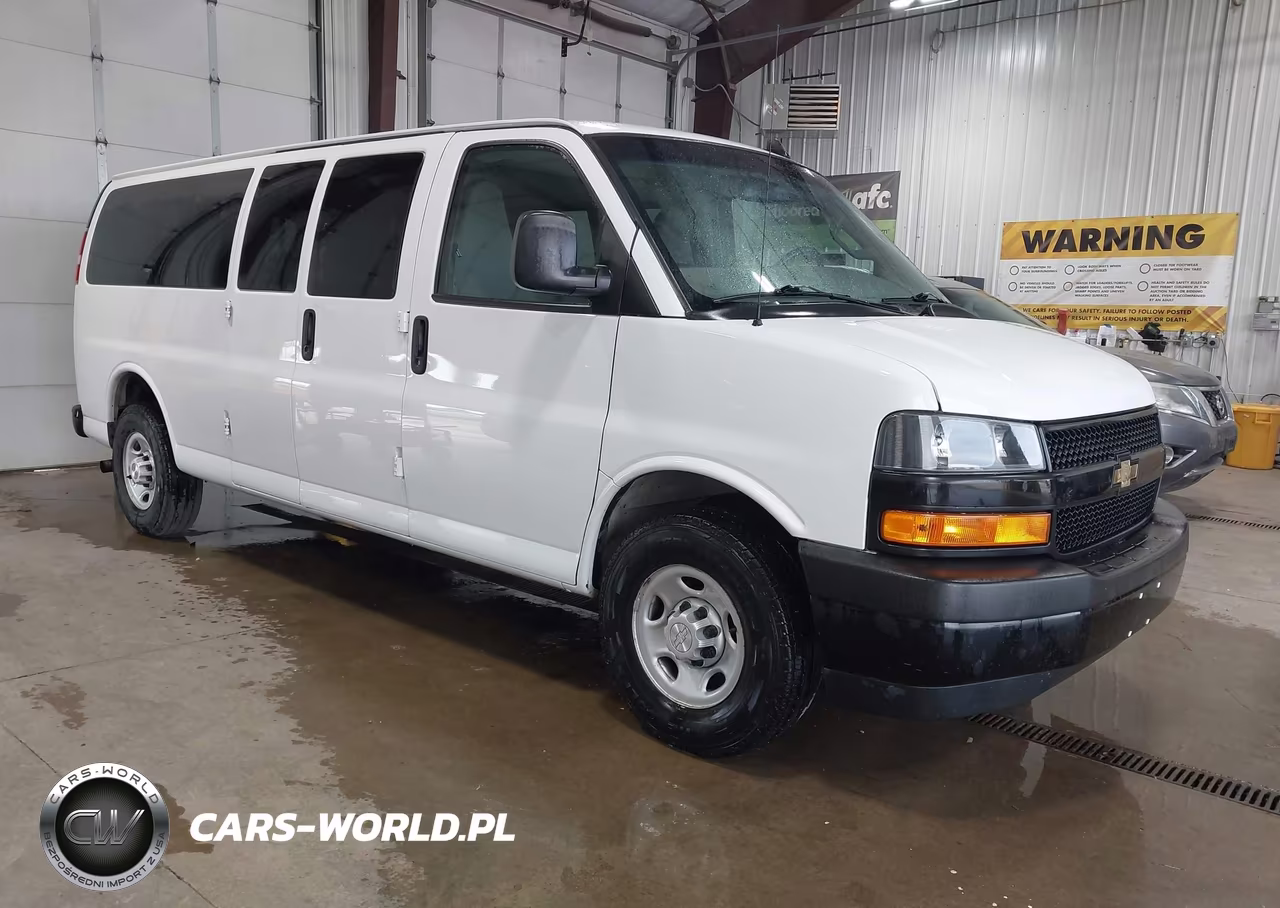 2019 Chevrolet Express 3500 Ls – zdjęcie 1 z 17