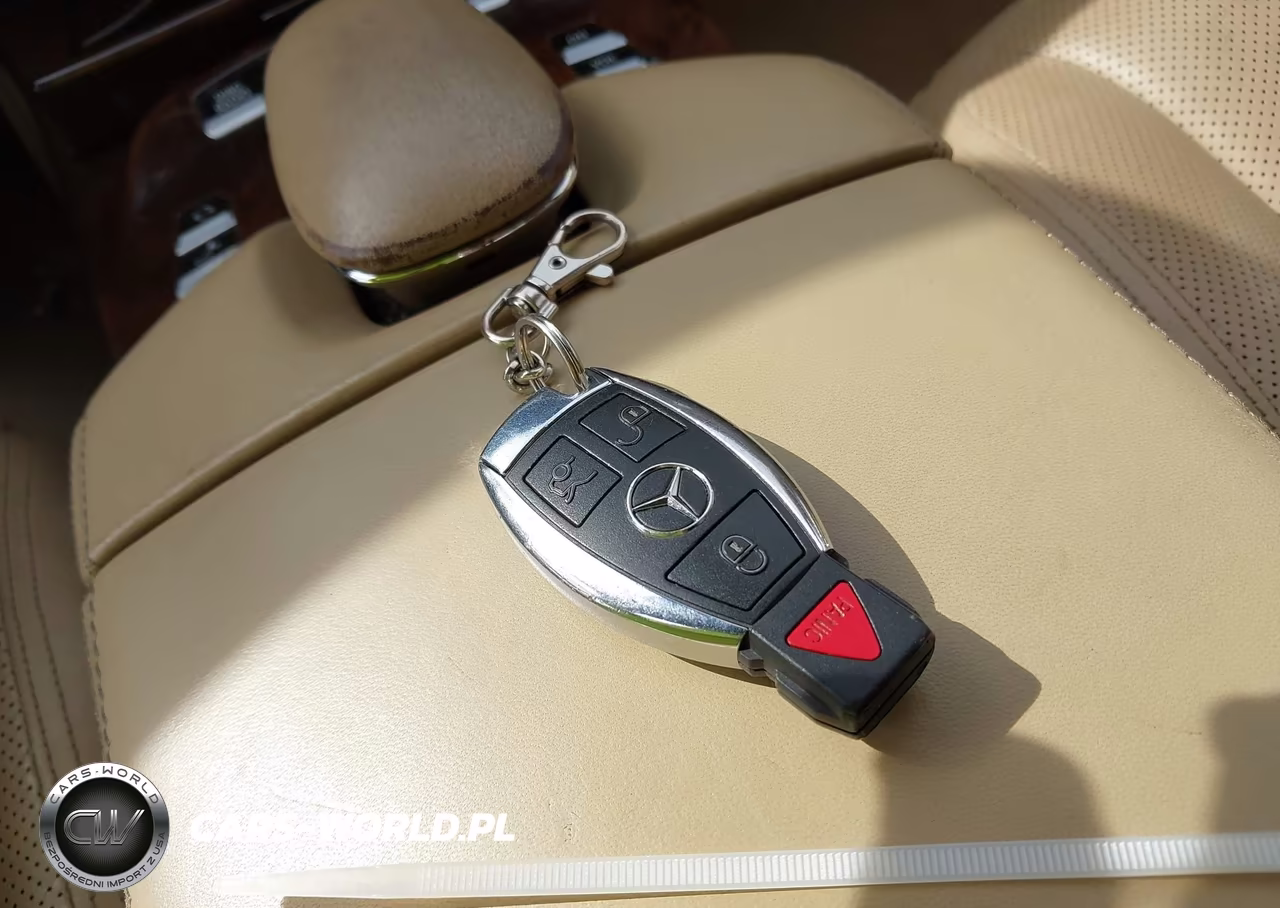 2011 Mercedes-Benz S 550 4Matic VIN:WDDNG8GBXBA371208 - 11