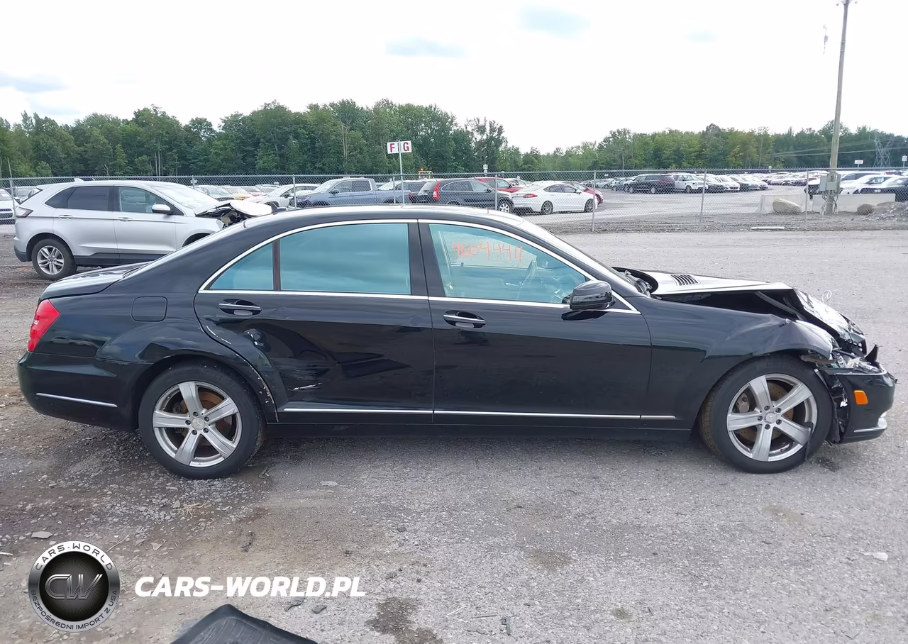 2011 Mercedes-Benz S 550 4Matic VIN:WDDNG8GBXBA371208 - 13