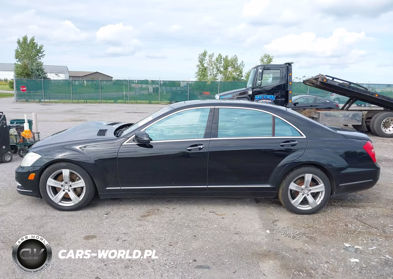 2011 Mercedes-Benz S 550 4Matic VIN:WDDNG8GBXBA371208 - 14