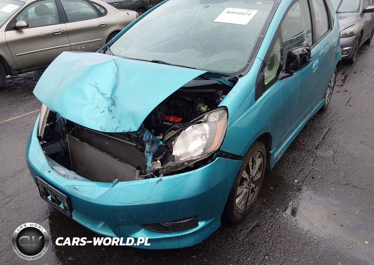 2013 Honda Fit Sport VIN:JHMGE8H58DC006985 - 6