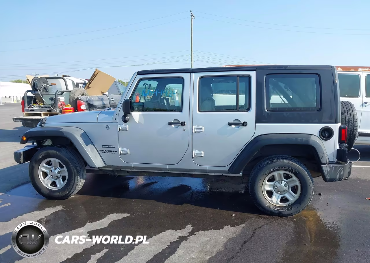 2010 Jeep Wrangler Unlimited Sport Rhd VIN:1J4BZ3H19AL213715 - 14