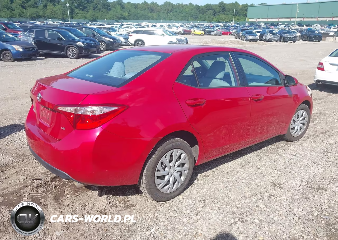 2019 Toyota Corolla Le VIN:2T1BURHE7KC233089 - 4