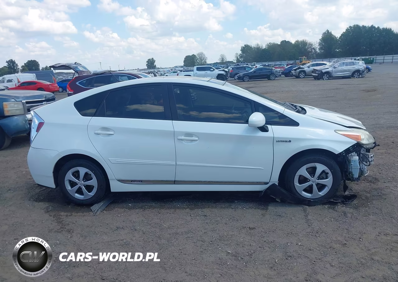 2012 Toyota Prius Three VIN:JTDKN3DU1C1610562 - 14