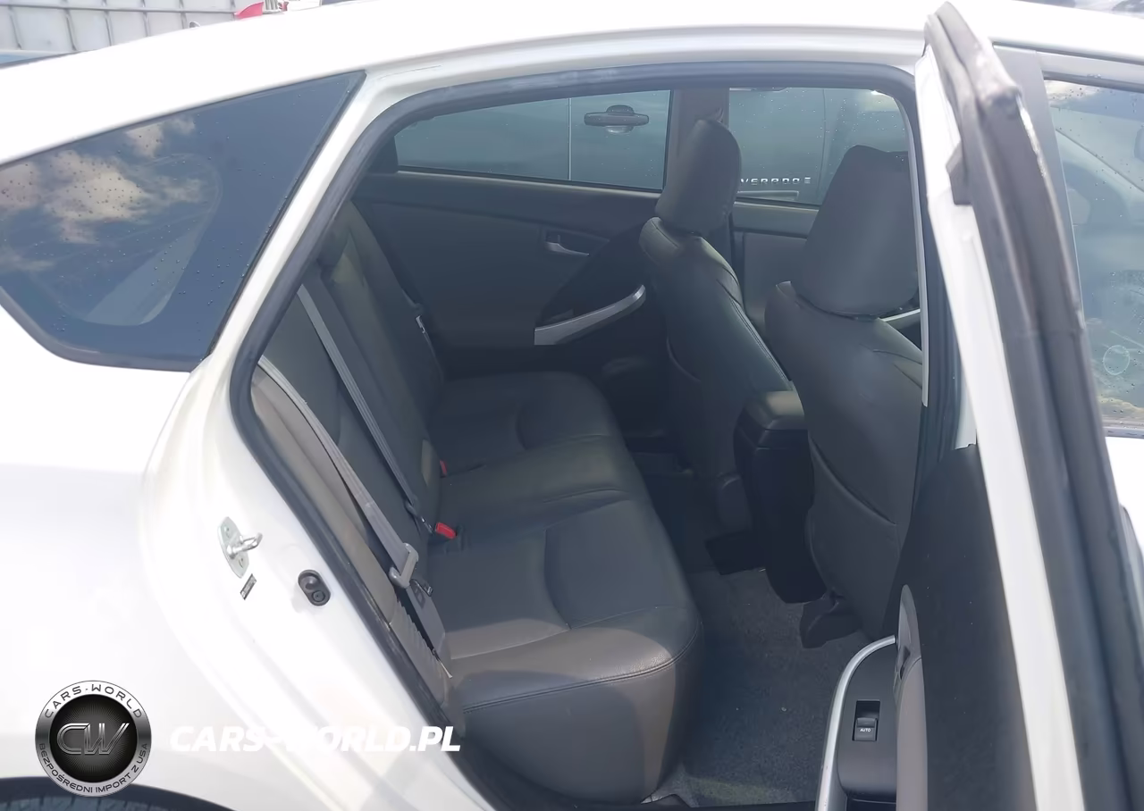 2012 Toyota Prius Three VIN:JTDKN3DU1C1610562 - 8