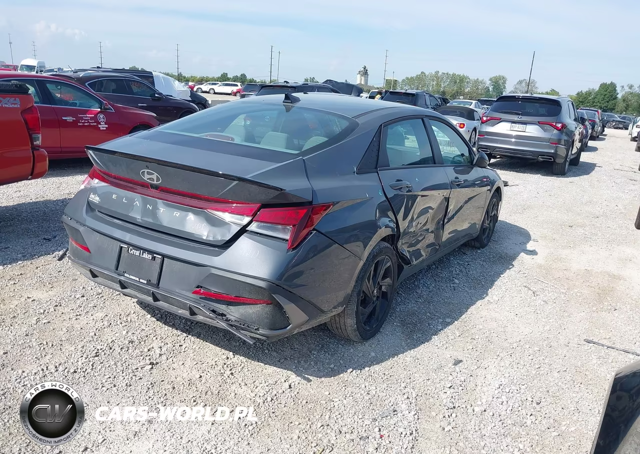 2026 Hyundai Elantra Sel Sport VIN:KMHLM4DG6TU163857 - 4