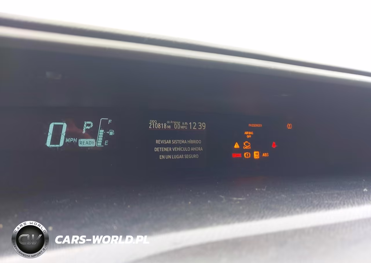 2014 Toyota Prius C Two VIN:JTDKDTB33E1079364 - 7