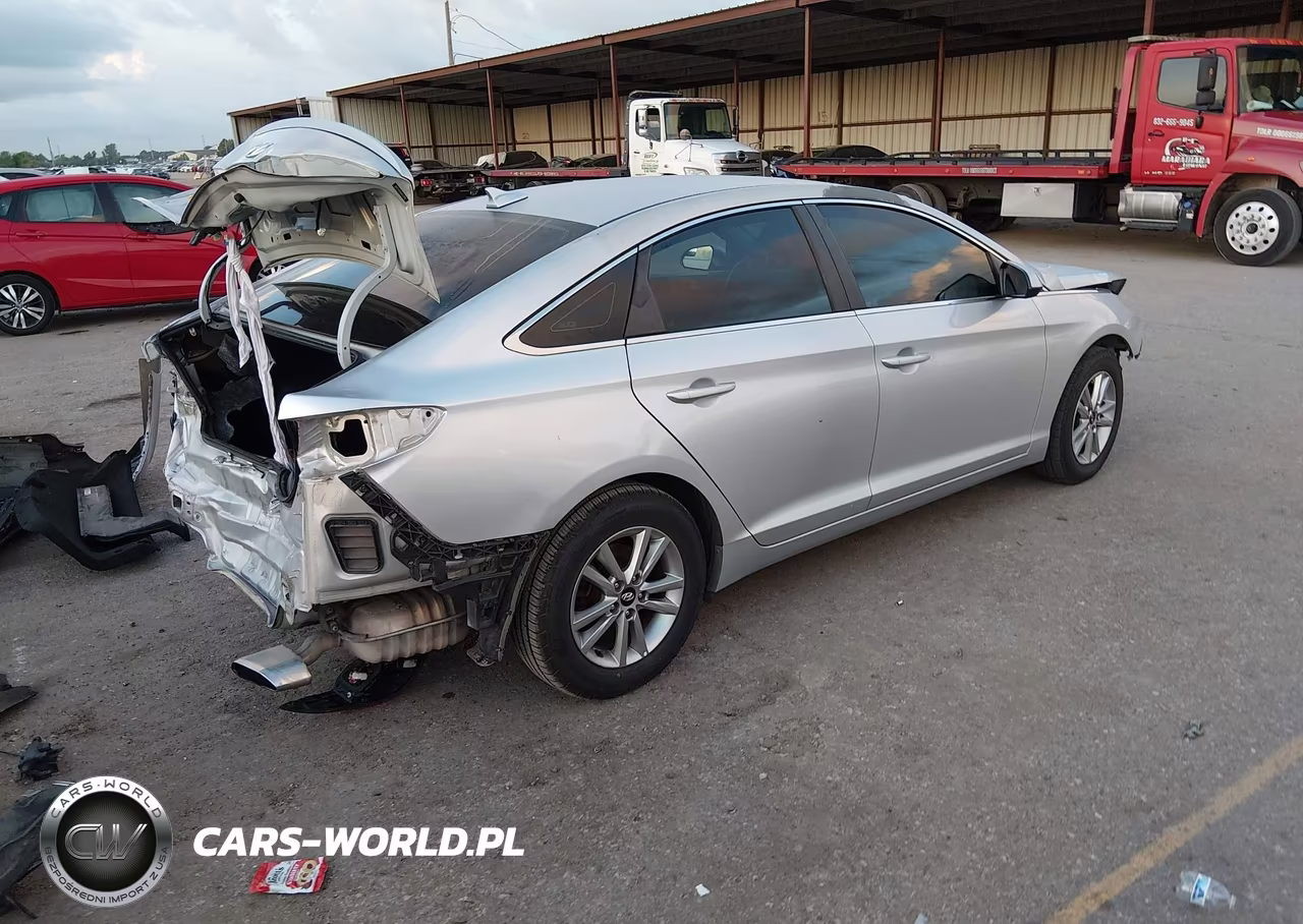 2017 Hyundai Sonata VIN:5NPE24AF8HH533108 - 4