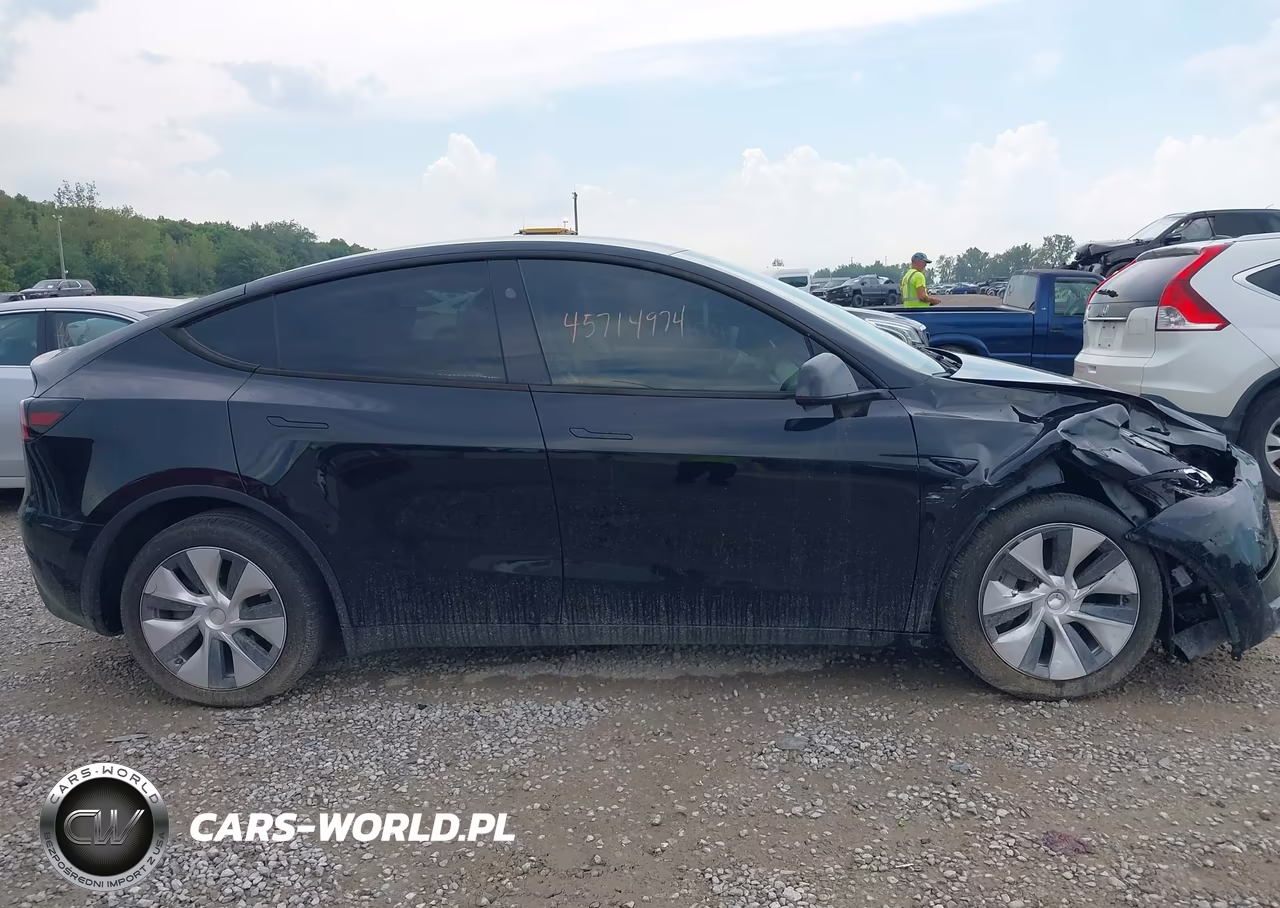 2023 Tesla Model Y Awd-Long Range Dual Motor All-Wheel Drive VIN:7SAYGDEEXPA212152 - 13