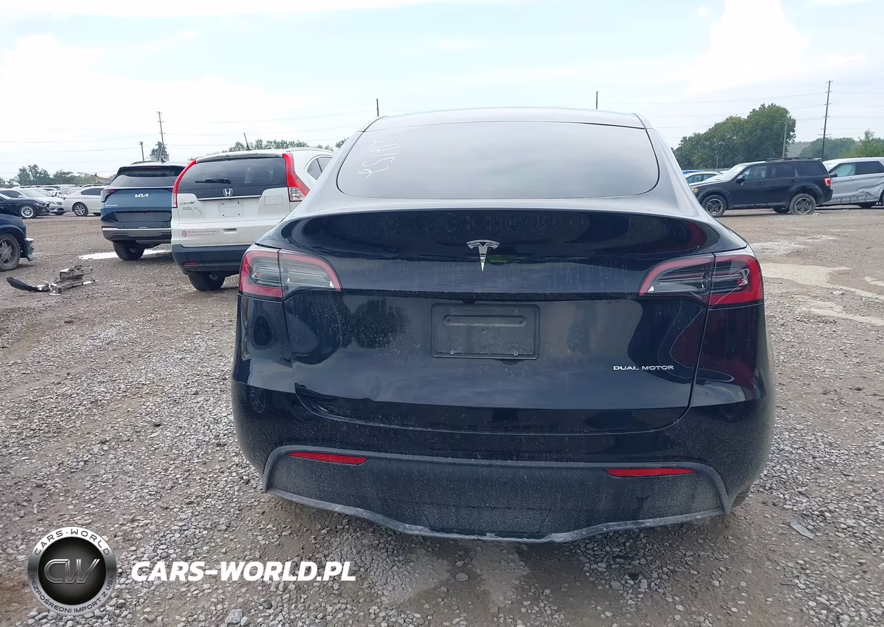 2023 Tesla Model Y Awd-Long Range Dual Motor All-Wheel Drive VIN:7SAYGDEEXPA212152 - 16