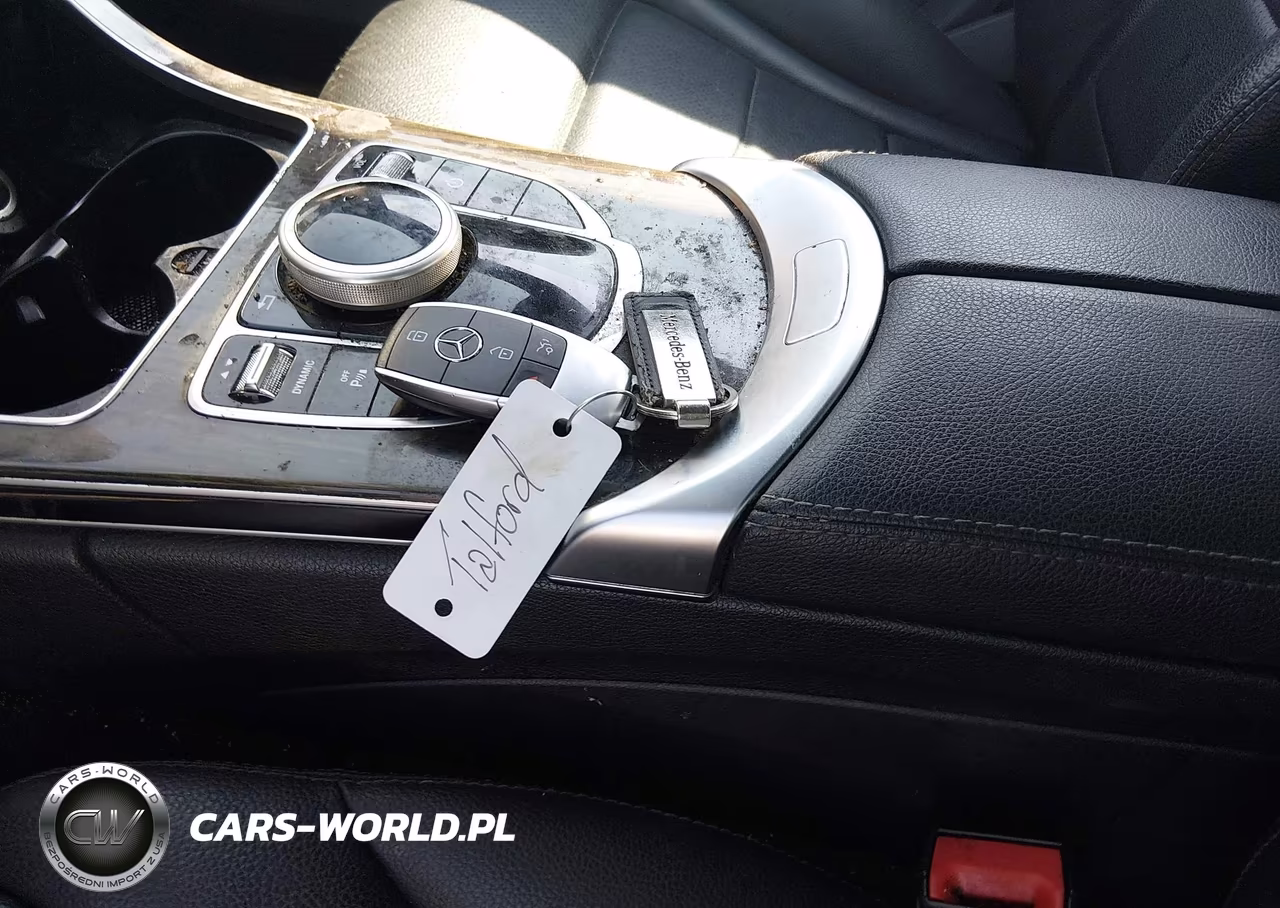 2021 Mercedes-Benz C 300 4Matic VIN:W1KWF8EB2MR609826 - 11