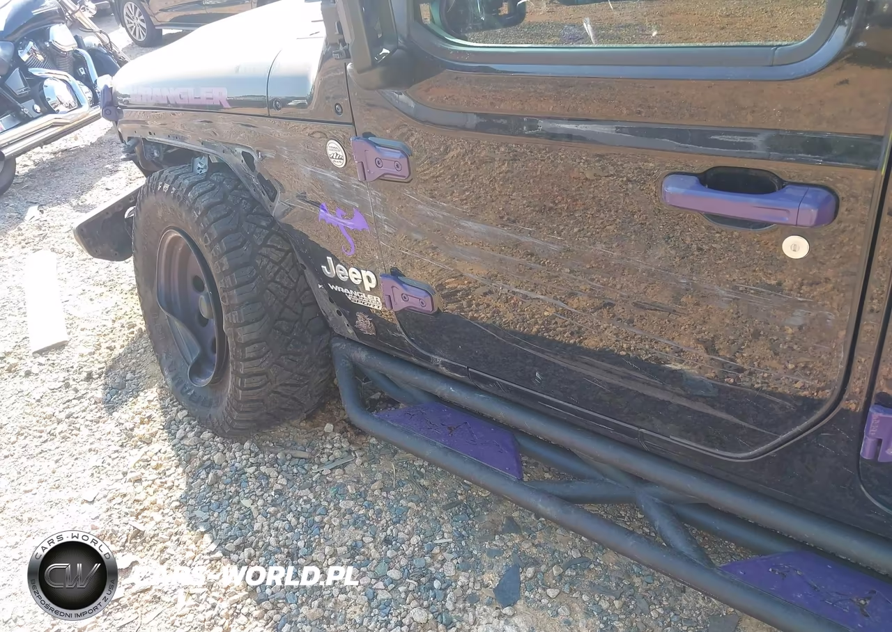 2021 Jeep Wrangler Unlimited Sport 4X4 VIN:1C4HJXDN4MW530831 - 18