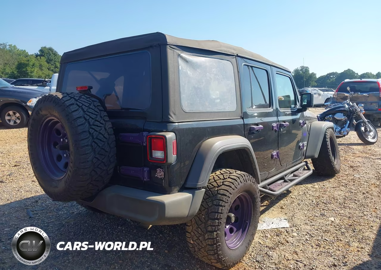 2021 Jeep Wrangler Unlimited Sport 4X4 VIN:1C4HJXDN4MW530831 - 4