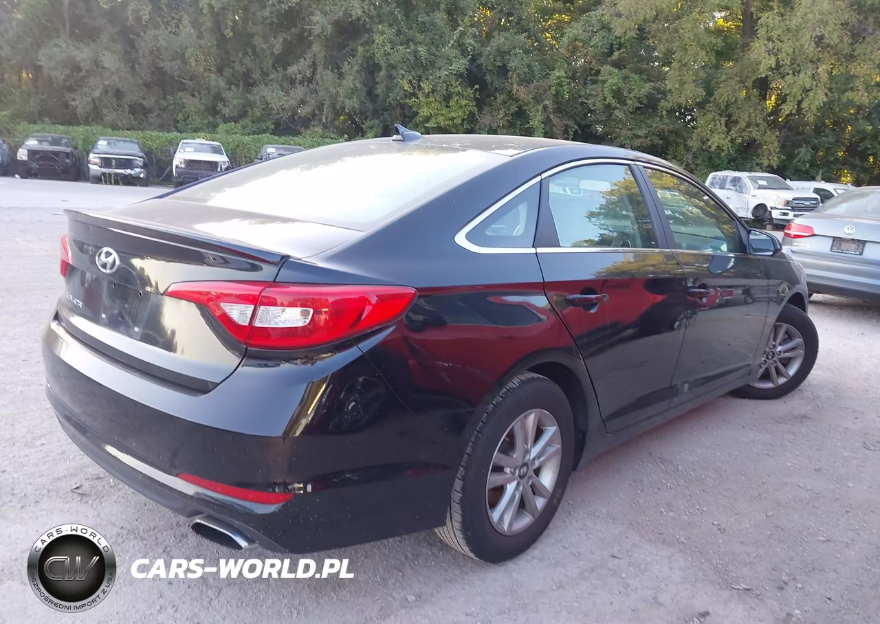 2015 Hyundai Sonata Se VIN:5NPE24AF3FH012617 - 4