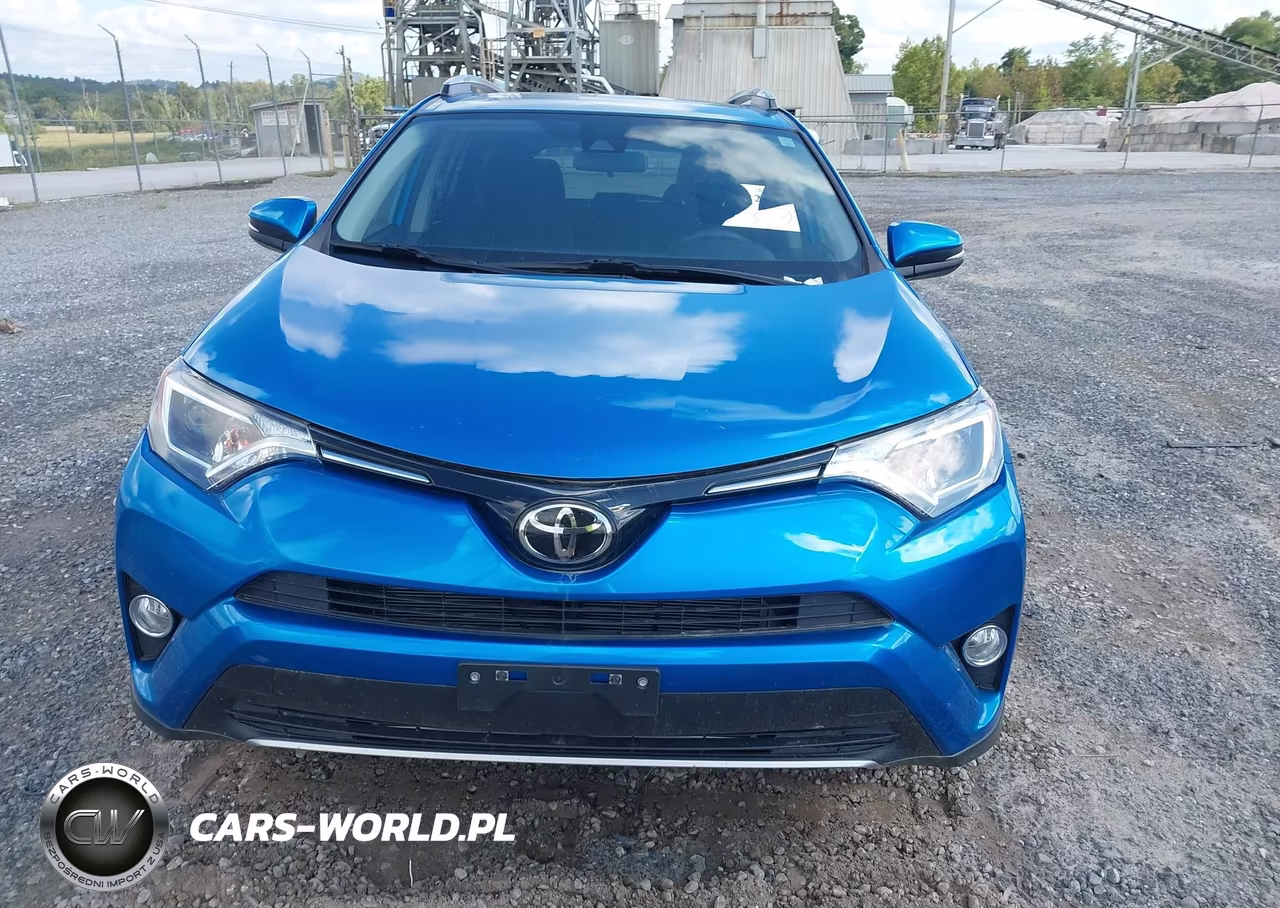 2018 Toyota Rav4 Xle VIN:JTMRFREV0JJ203500 - 12