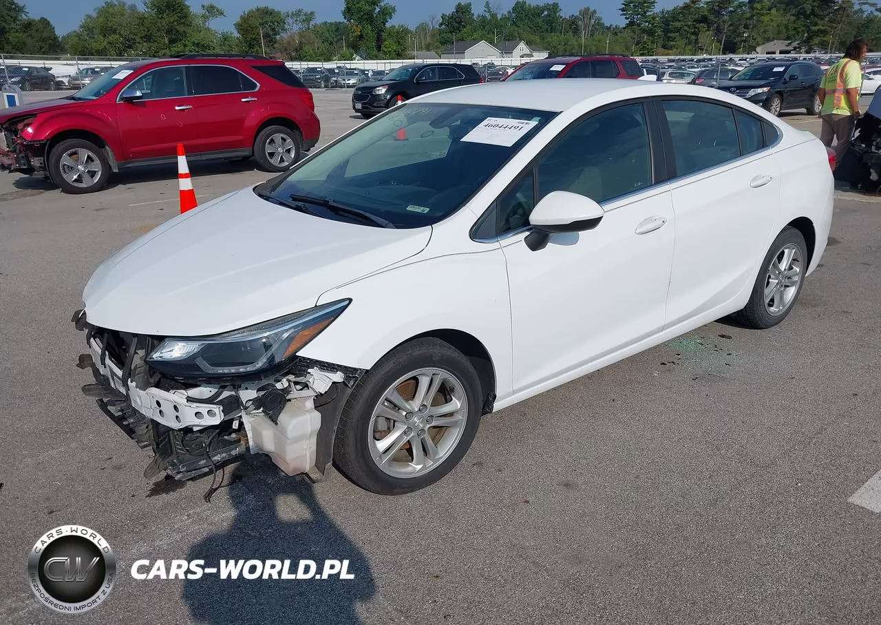 2018 Chevrolet Cruze Lt Auto VIN:1G1BE5SM9J7111803 - 2