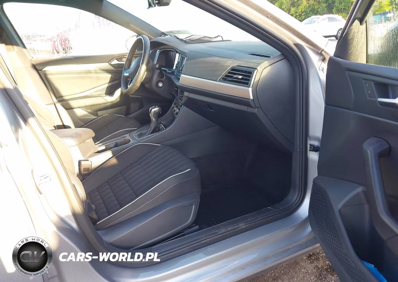 2024 Volkswagen Jetta 1.5T Sport VIN:3VWBM7BU2RM063680 - 5