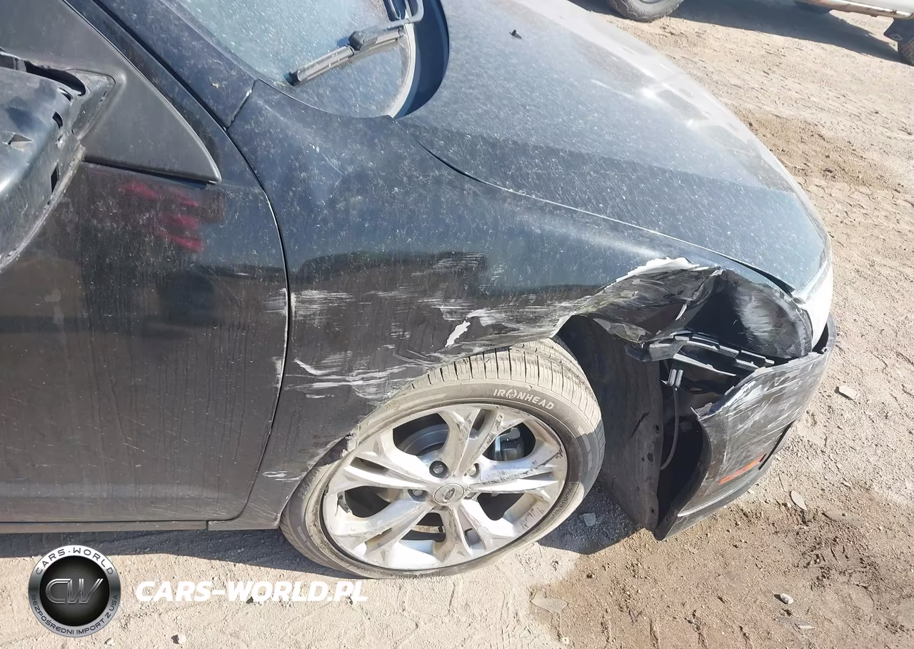 2012 Ford Fusion Se VIN:3FAHP0HA0CR137297 - 6