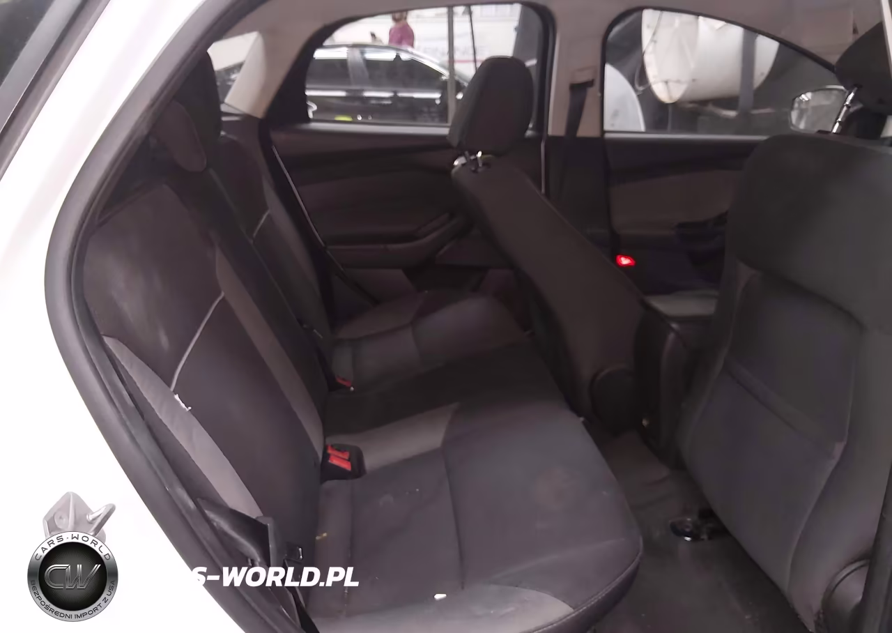 2014 Ford Focus Se VIN:1FADP3K2XEL282639 - 8
