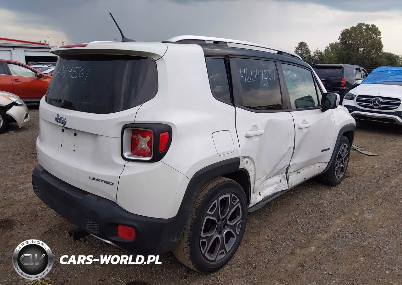 2015 Jeep Renegade Limited VIN:ZACCJADT4FPB38468 - 4