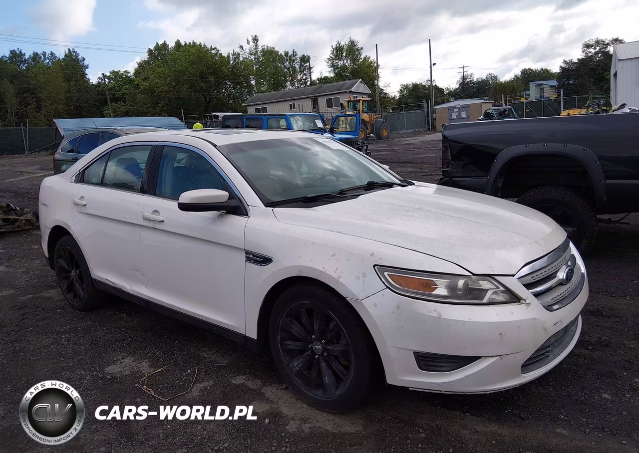 2013 Ford Taurus Sel