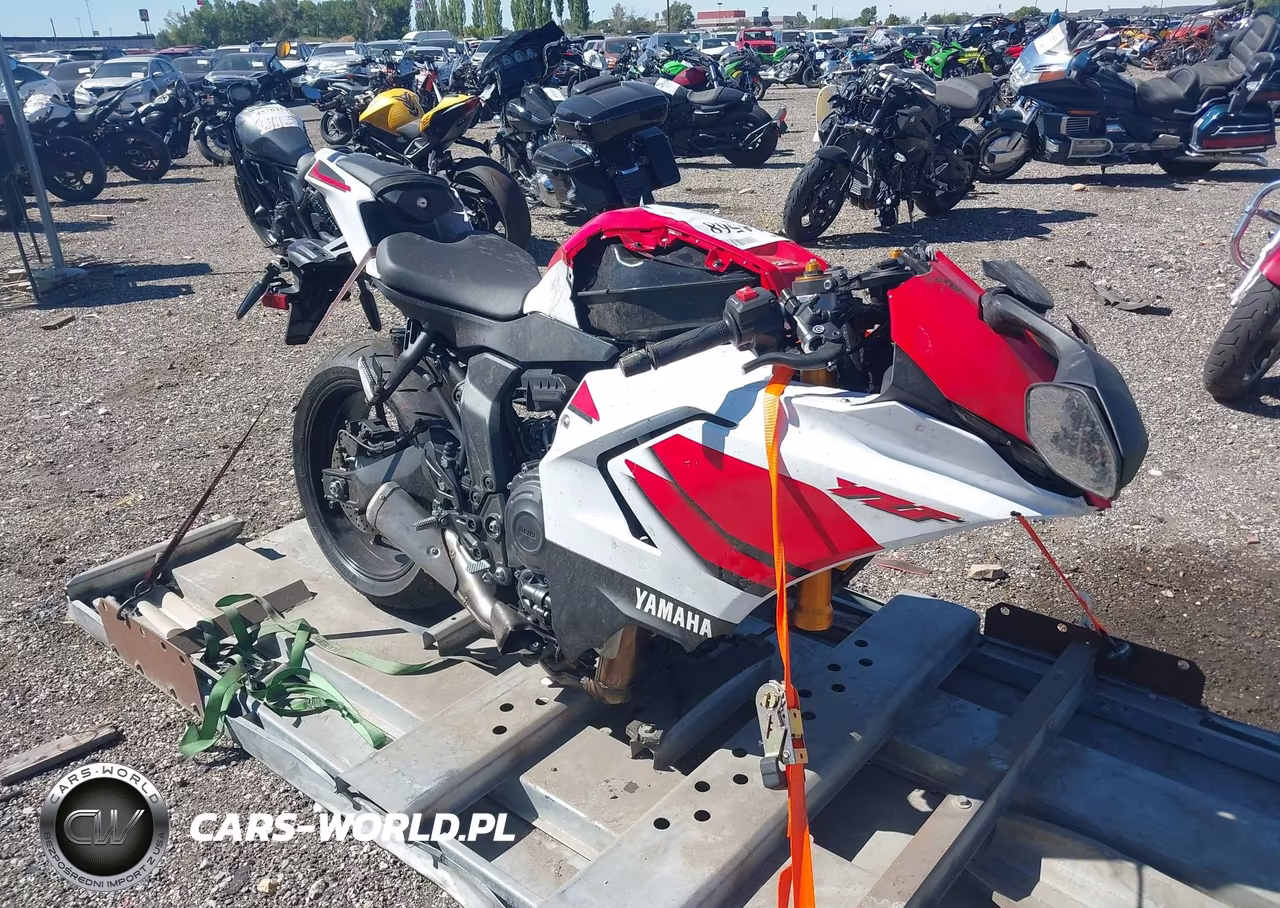 2026 Yamaha Yzfr7