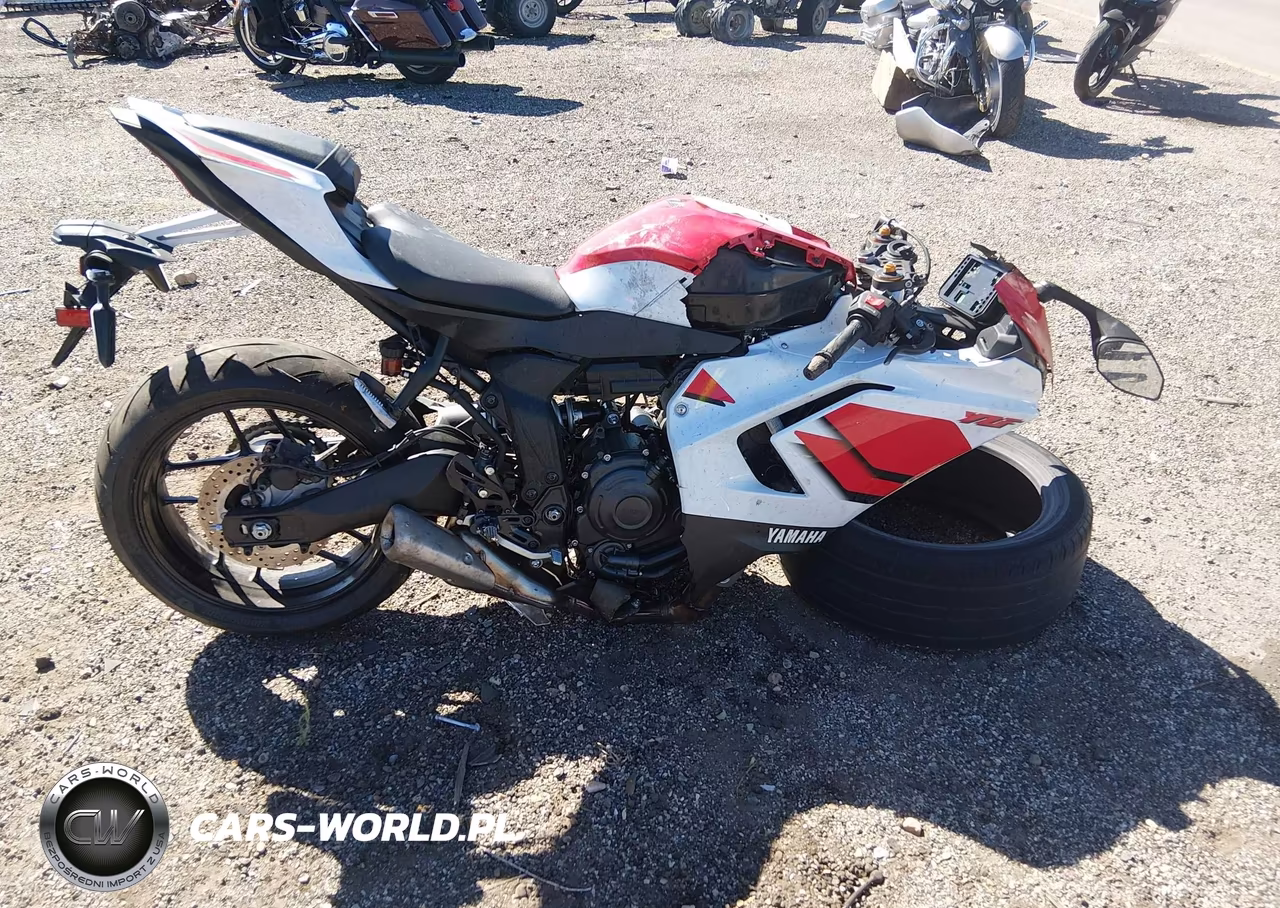 2026 Yamaha Yzfr7 VIN:JYARM60E2TA004250 - 13