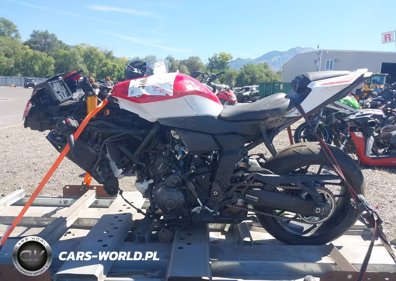 2026 Yamaha Yzfr7 VIN:JYARM60E2TA004250 - 14