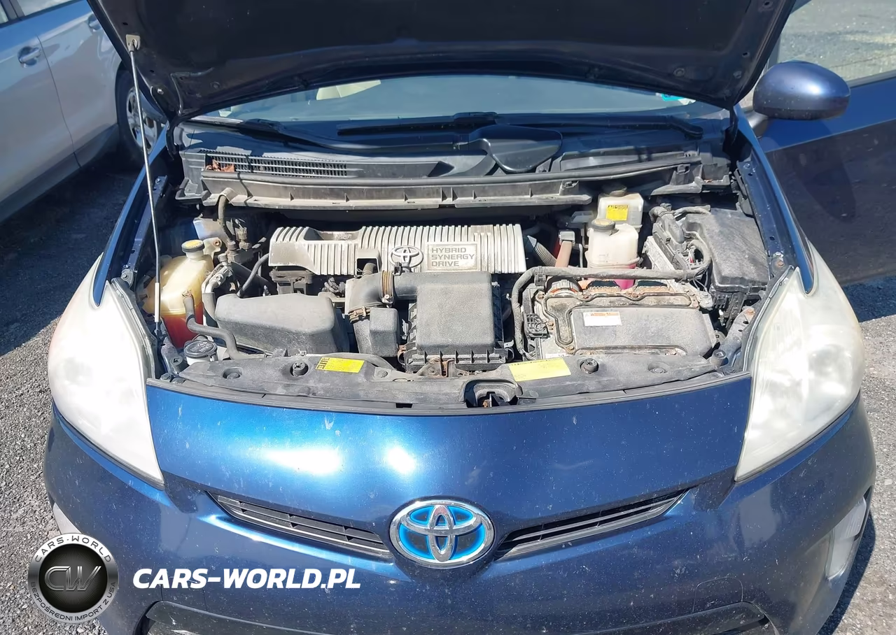 2013 Toyota Prius Three VIN:JTDKN3DU2D1685563 - 10
