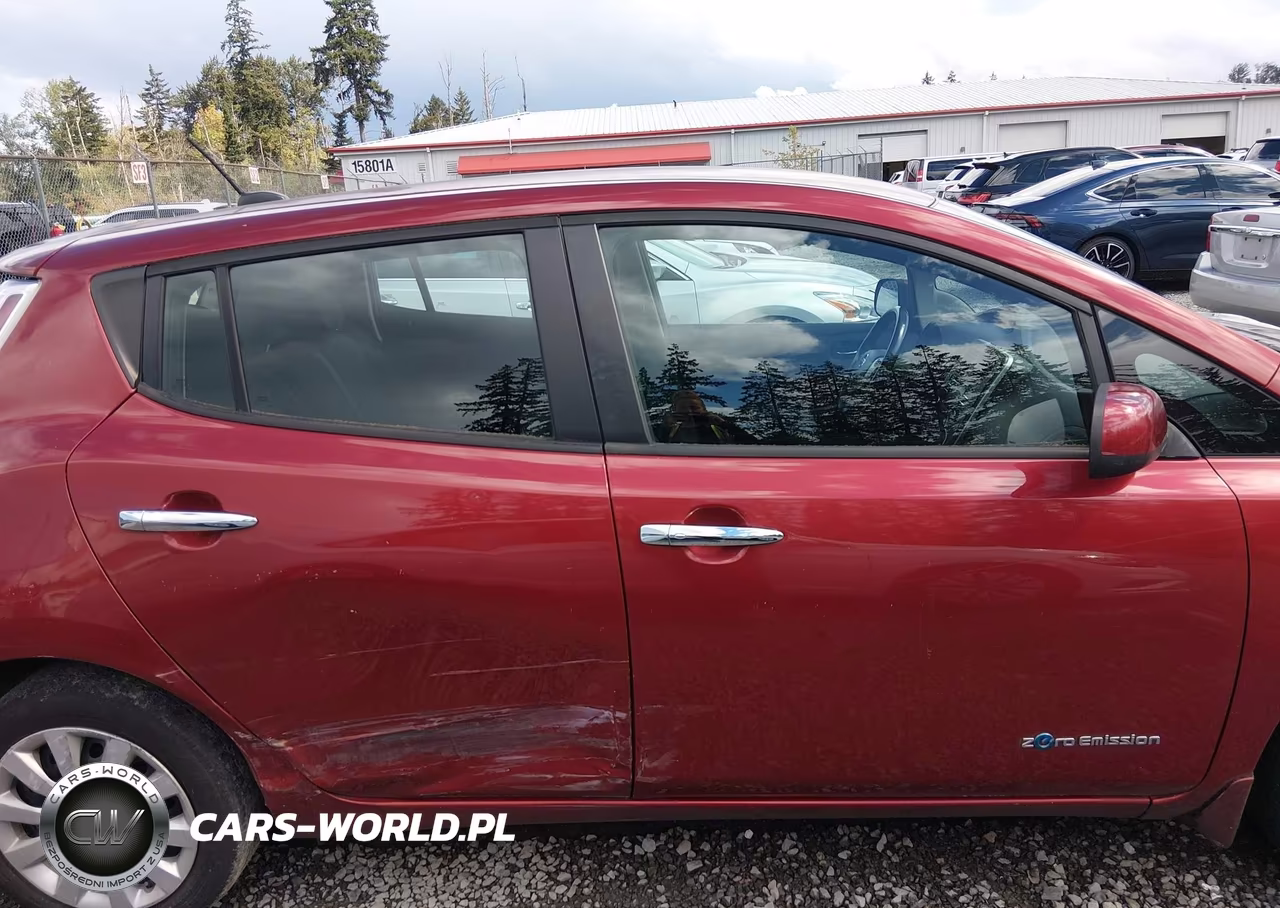 2015 Nissan Leaf S VIN:1N4AZ0CP0FC330950 - 13