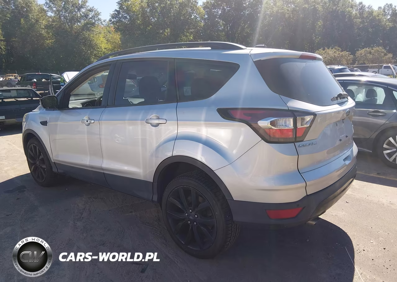2017 Ford Escape Titanium VIN:1FMCU9J93HUE28261 - 3
