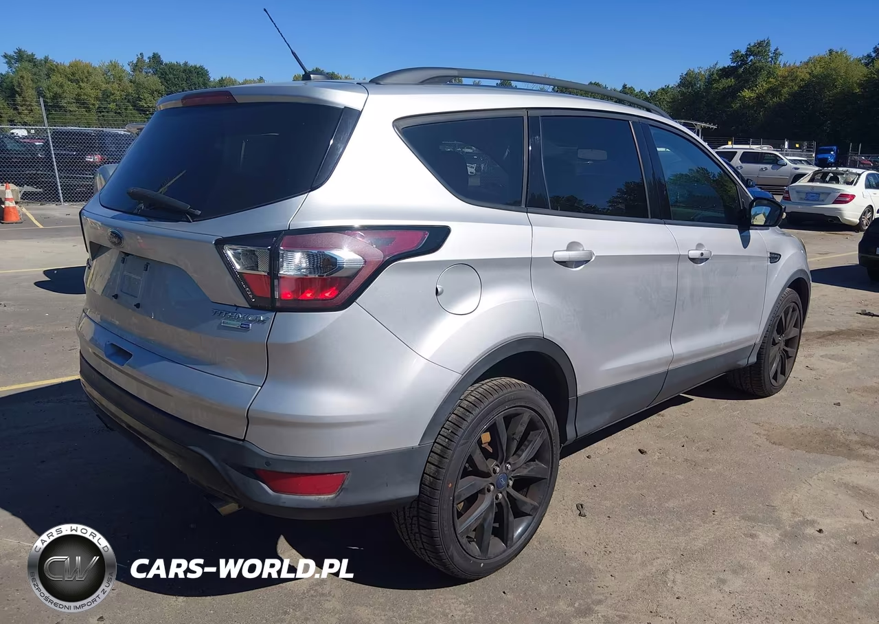 2017 Ford Escape Titanium VIN:1FMCU9J93HUE28261 - 4